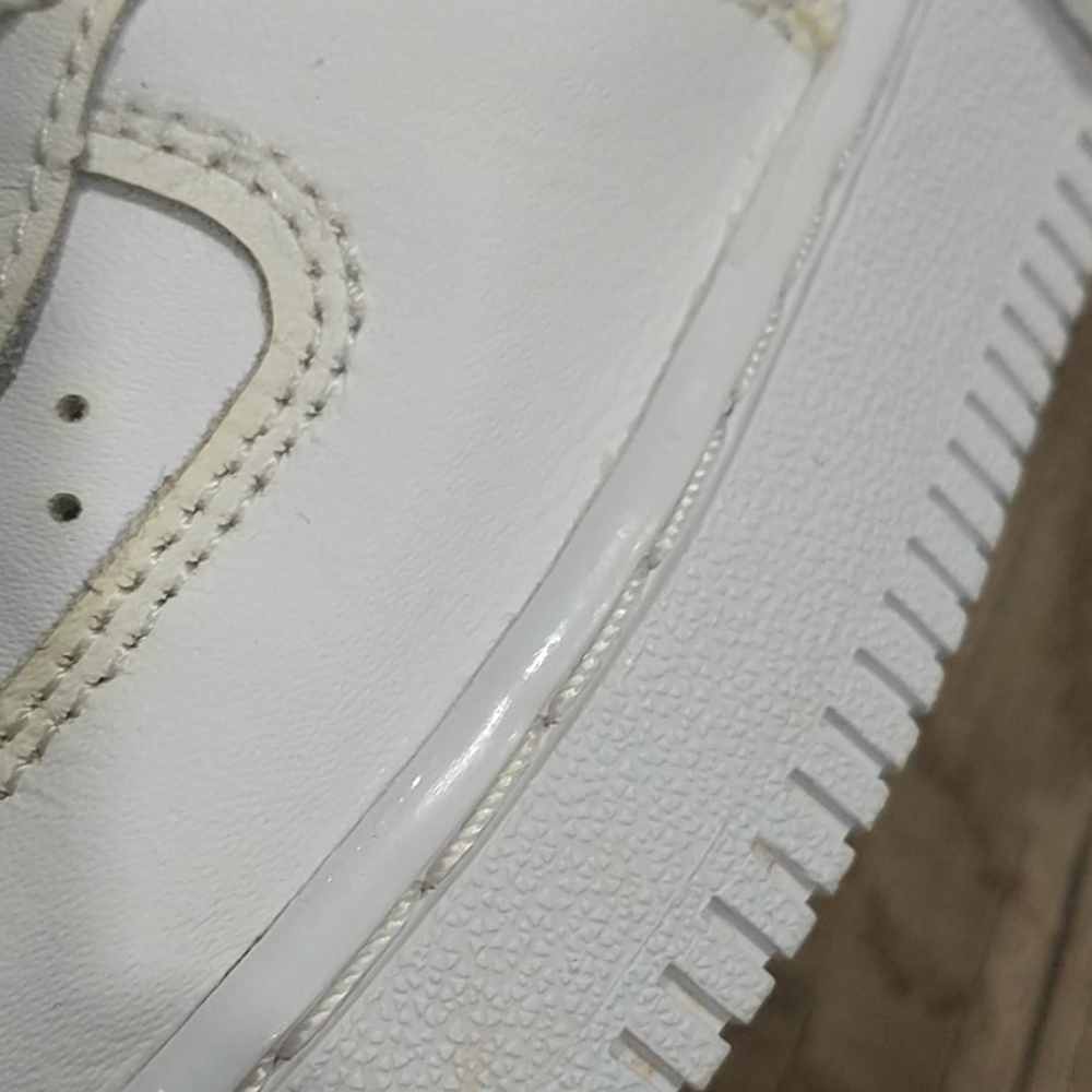 Shoes - Picture 3 of 10